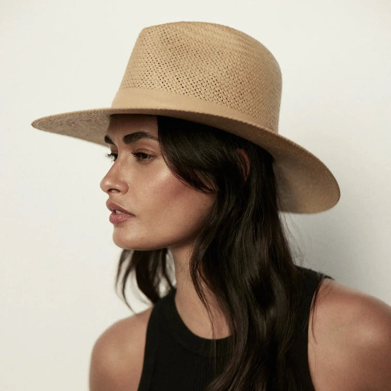 Simone Hat in Sand