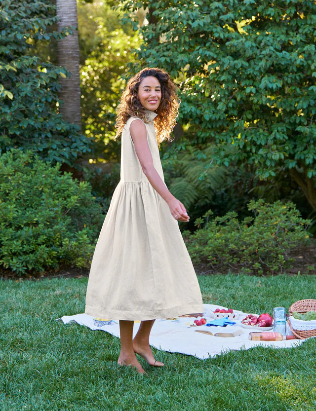 Daphne Popover Dress in Sand