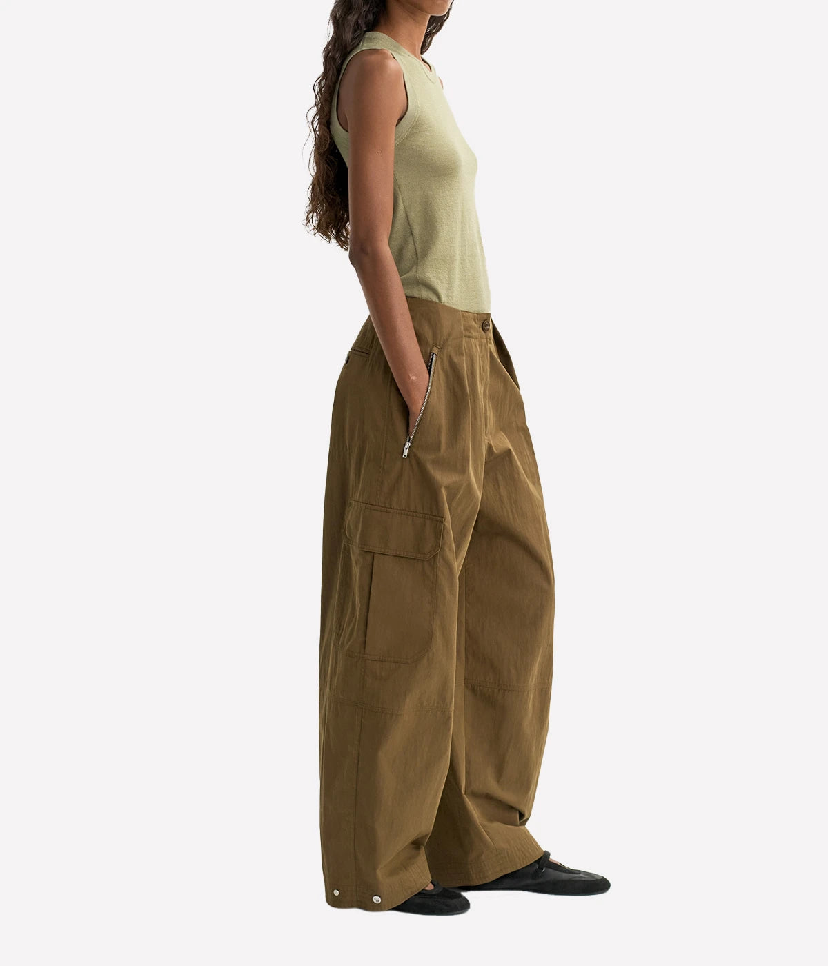 Soft Goat Featherlight Tank in Khaki – Side Profile Full Body