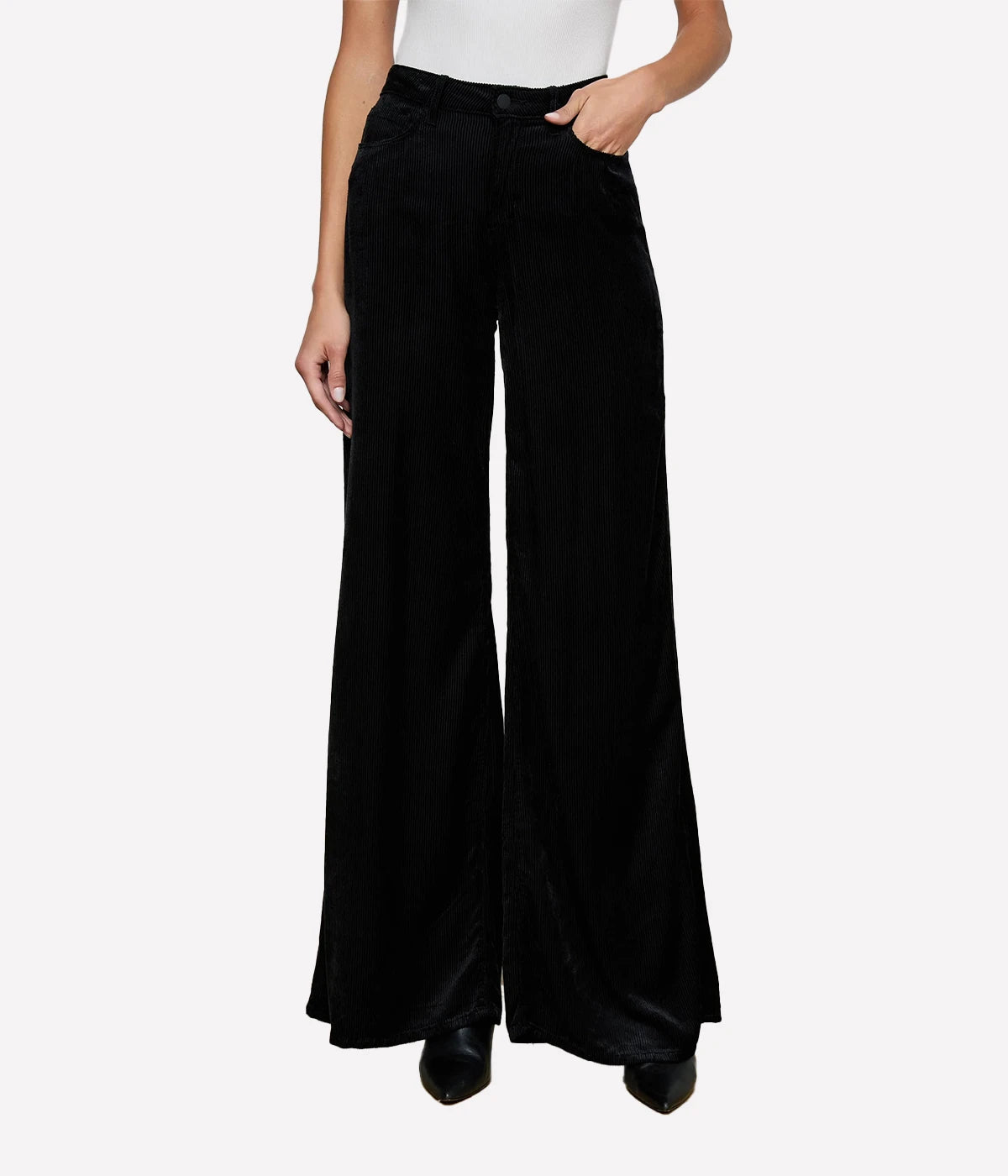 Quincy H/R Wide Leg Jean in BLACK