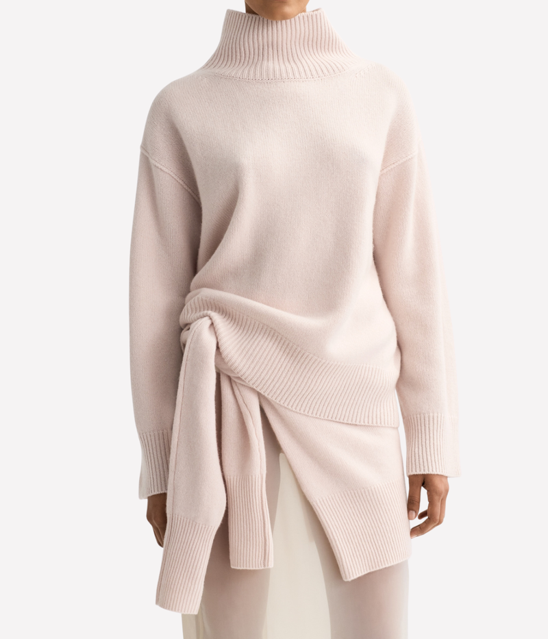 Boyfriend Turtleneck in Powder