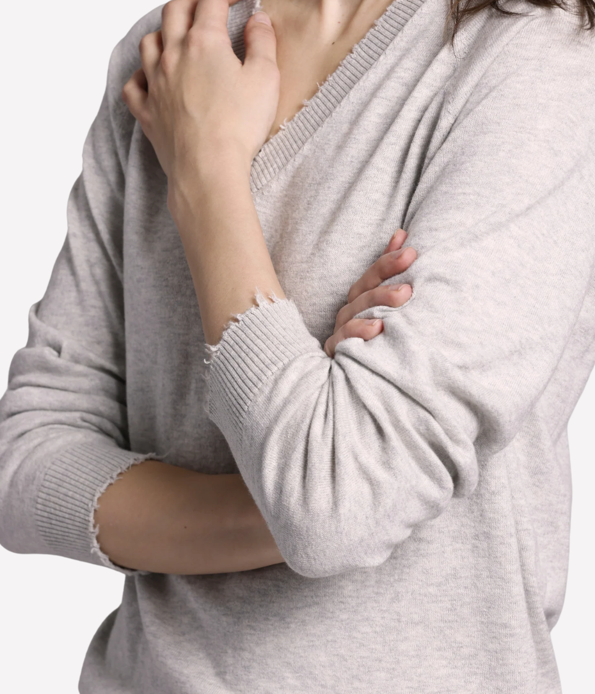 Cashmere Frayed Edge V Neck in Light Heather Grey