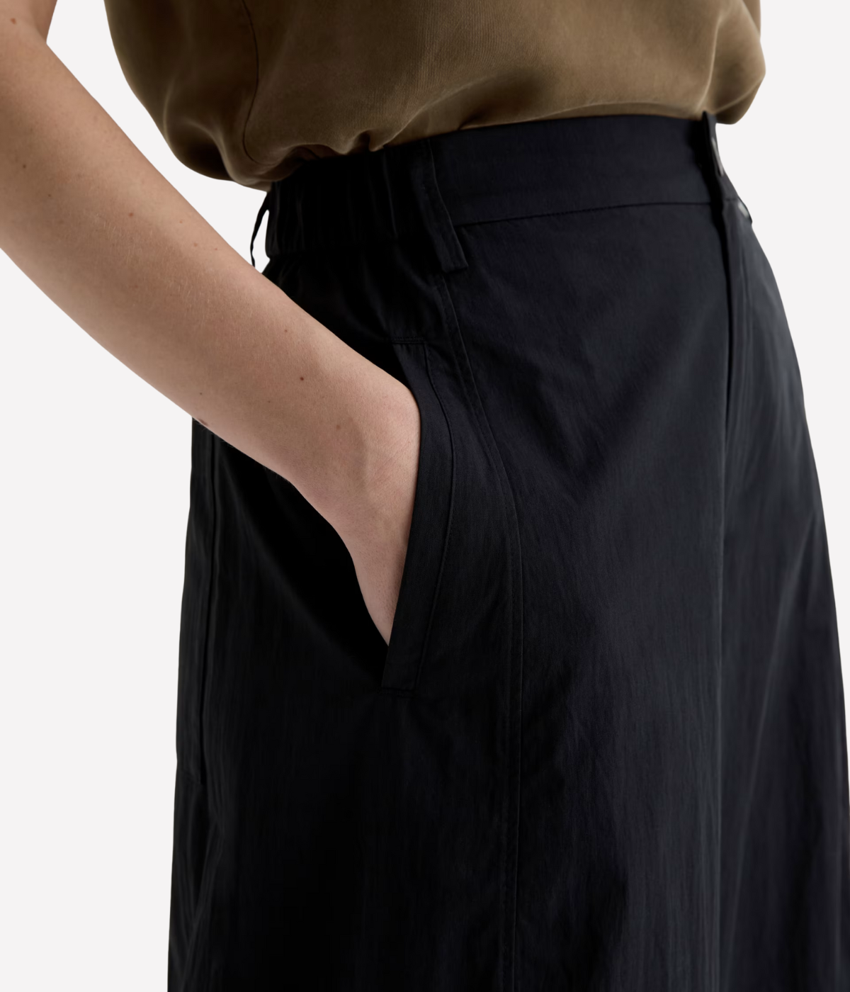 Jasmin Pant in Super Black