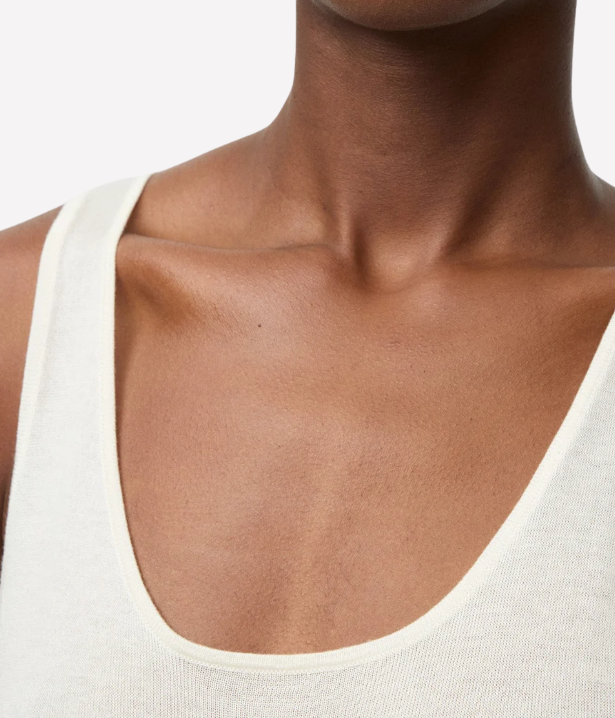 Featherlight Singlet in Feather White