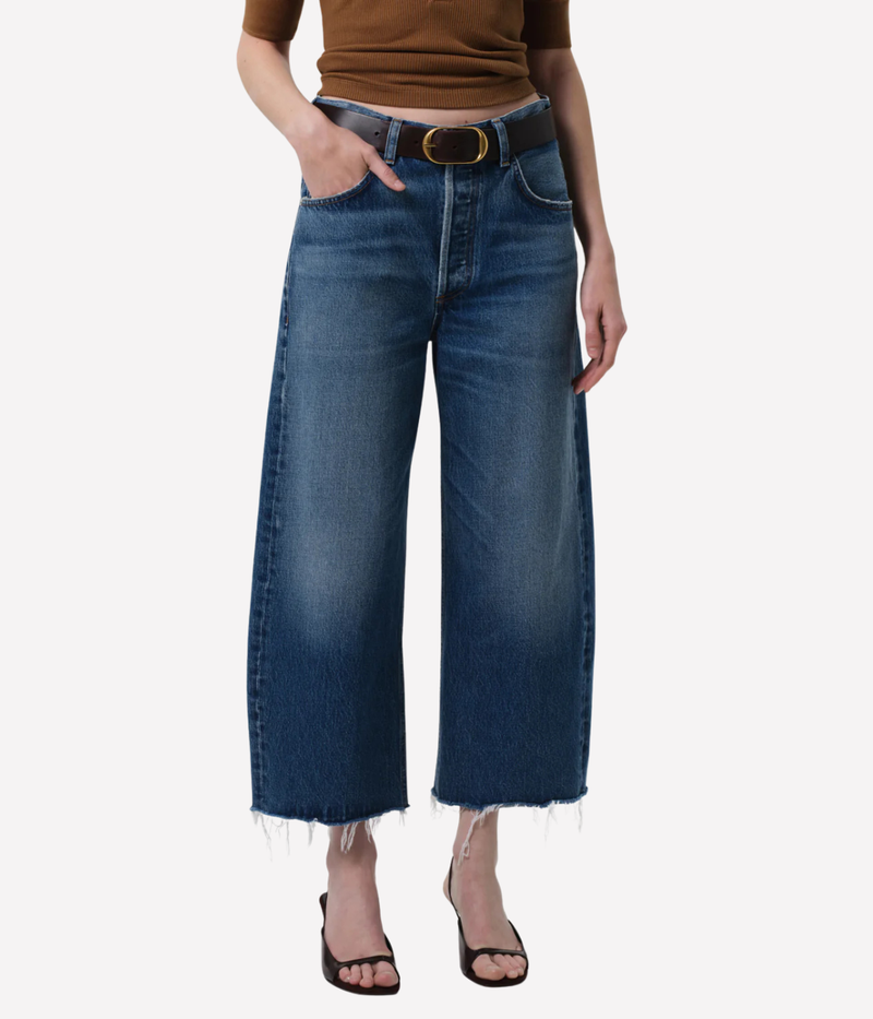 Lower-body view of Citizens of Humanity Ayla Raw Hem Crop Jean in Chaya showcasing the cropped silhouette and raw hem detail.