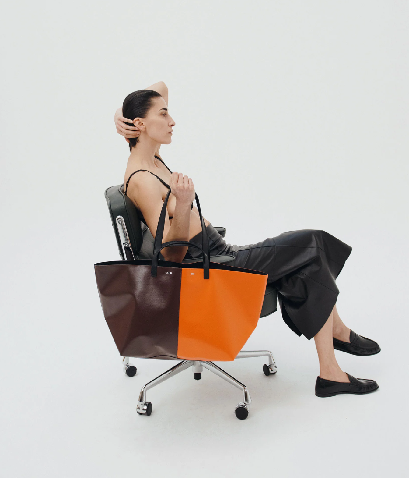 Pratique Zip Medium Bag in Brown & Orange