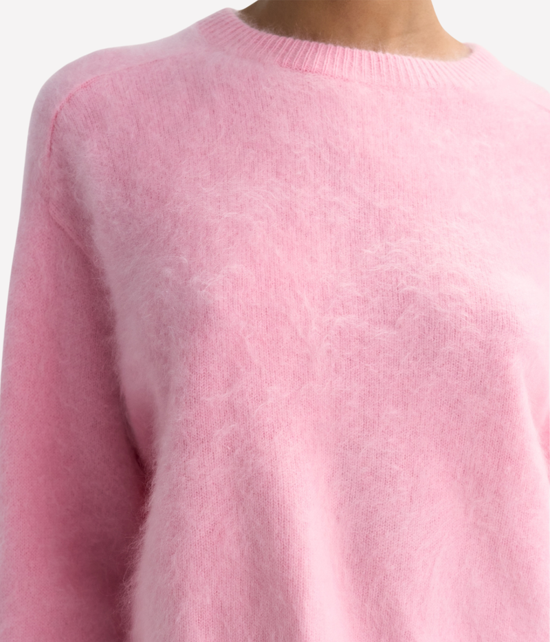 Brushed Crewneck in Pink
