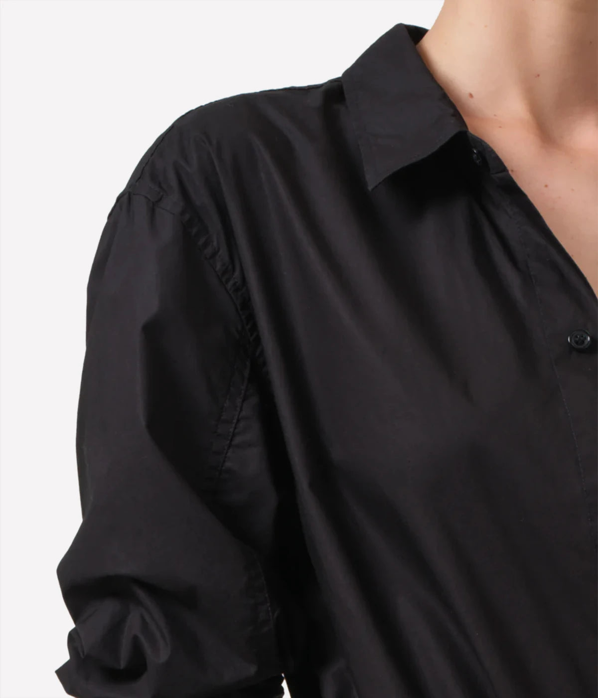 Kayla Shrunken Shirt in BLACK