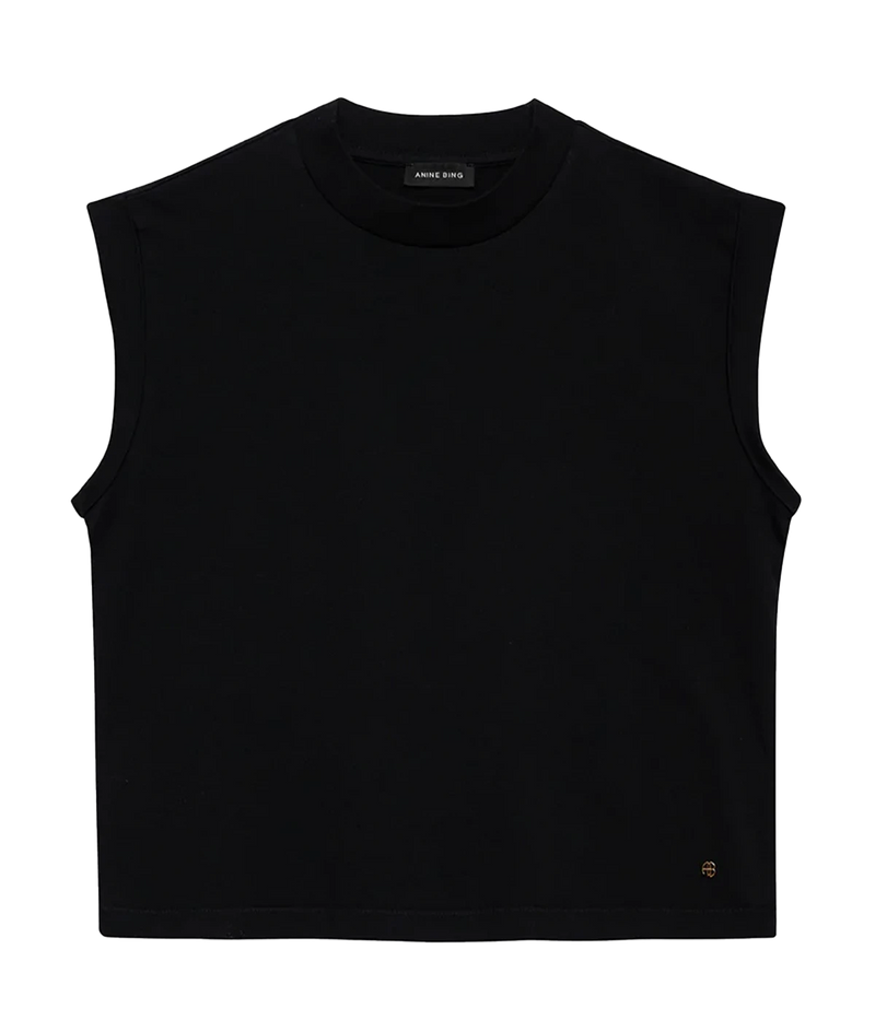 ALT text: Caspen Tee in 100% cotton with a slim, boxy fit, slightly cropped hem, and classic crew neckline.