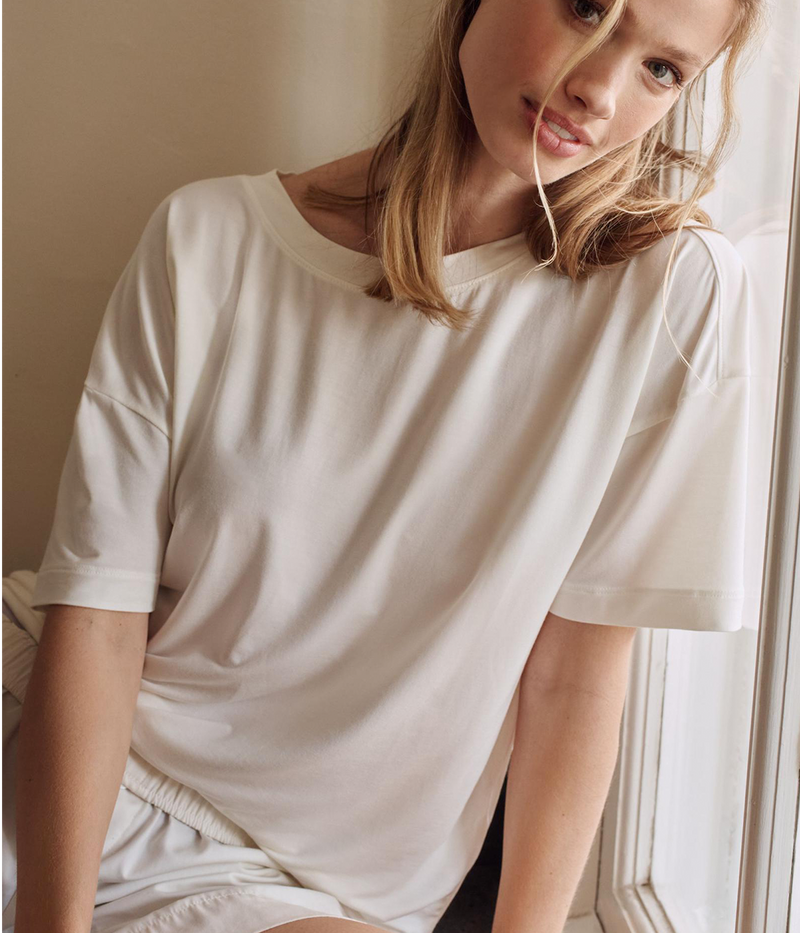 Gisele Everyday T-Shirt In Ivory