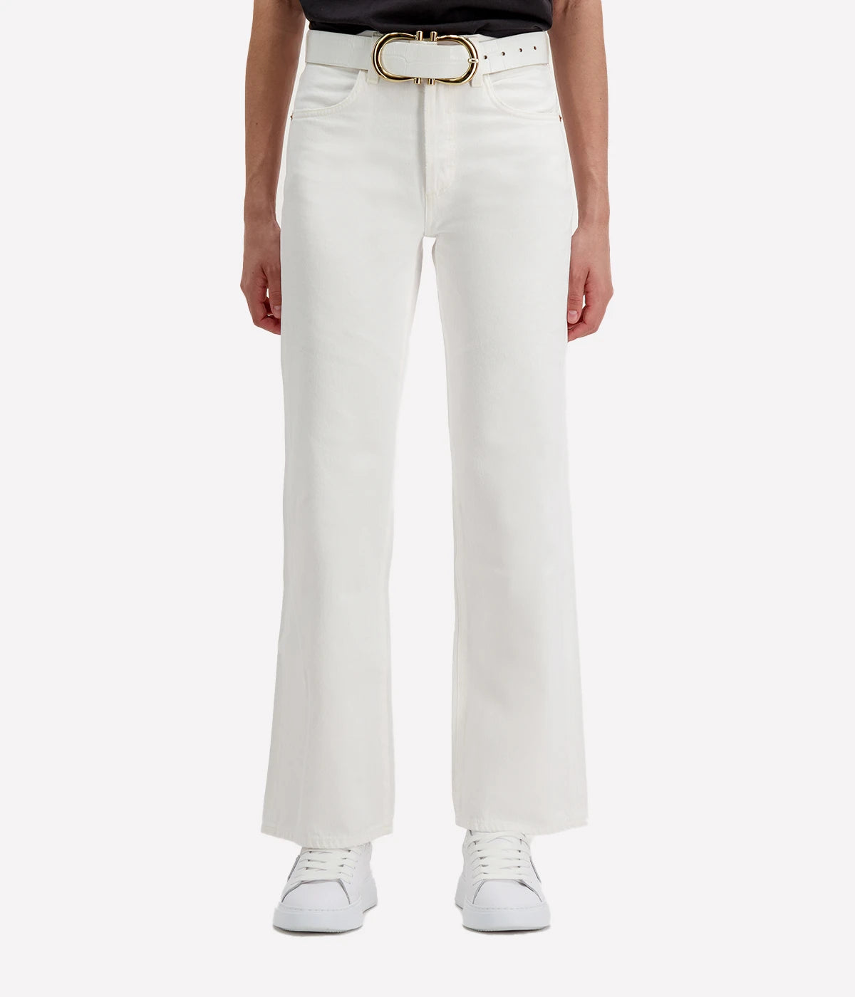 Annina Jean from Citizens of Humanity in clean white denim, featuring a high waist, ultra-relaxed wide-leg fit, made from 100% organic cotton.
