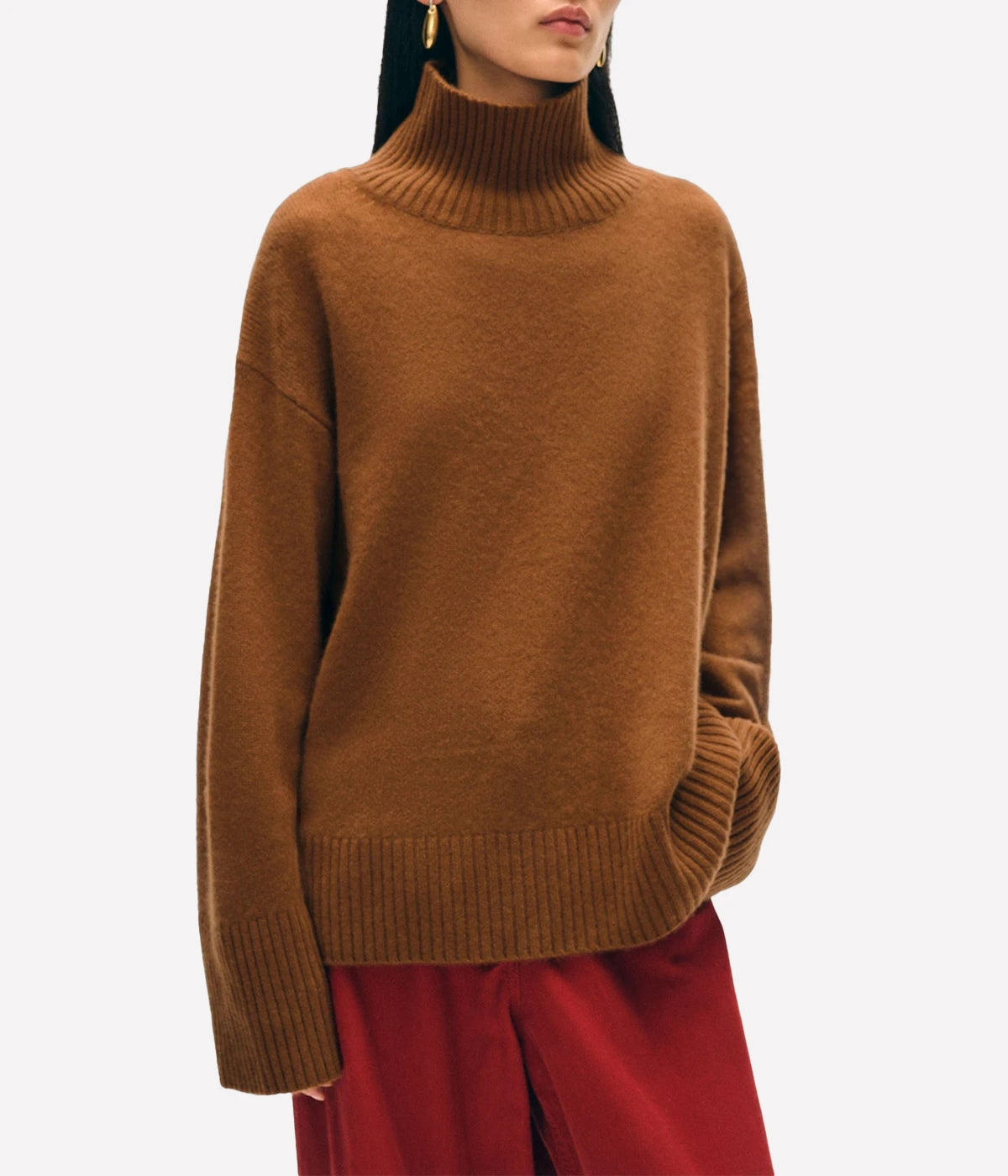 ALT text: White + Warren cashmere standneck sweater in Cedar Brown, styled with wide-leg denim for a relaxed yet refined look.