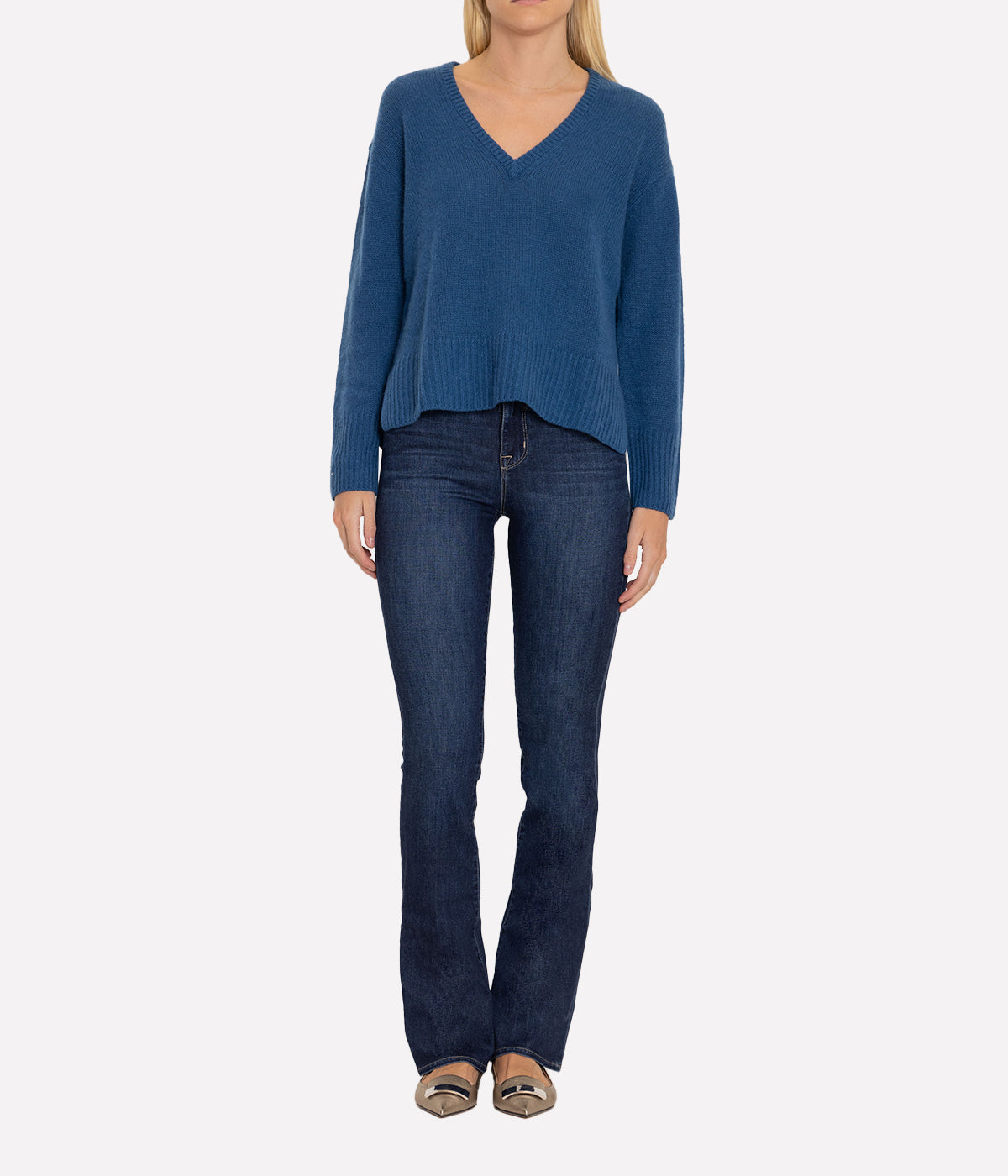 Cashmere Featherweight V Neck T-Shirt in Regal Blue