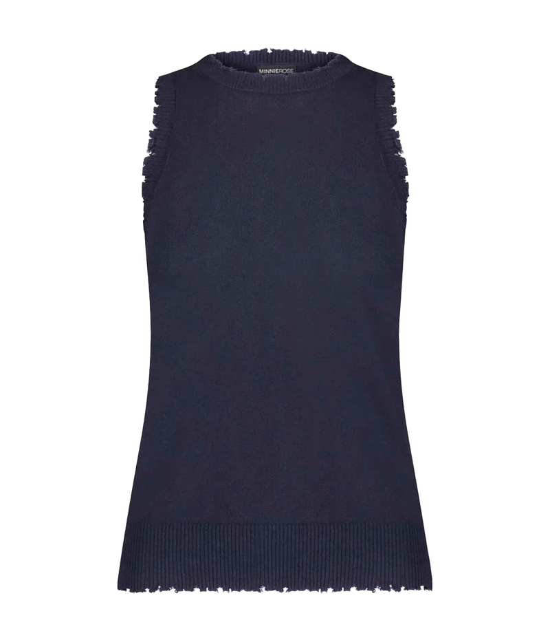 features a crew boat neck, making it the perfect match for your favourite denim for an effortless look.