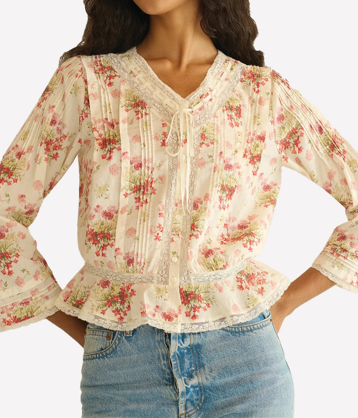 Hillock Top in Ivory Lantana Floral