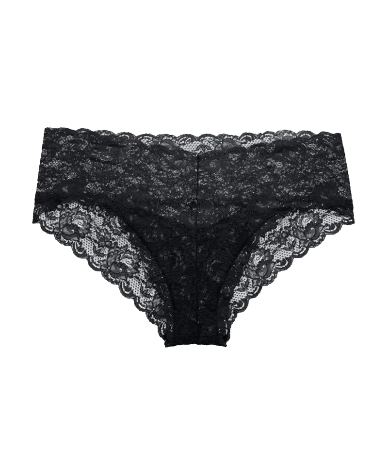 ALT text for images: Italian-made floral lace hotpants with a boyshort design, styled for elegance and comfort.