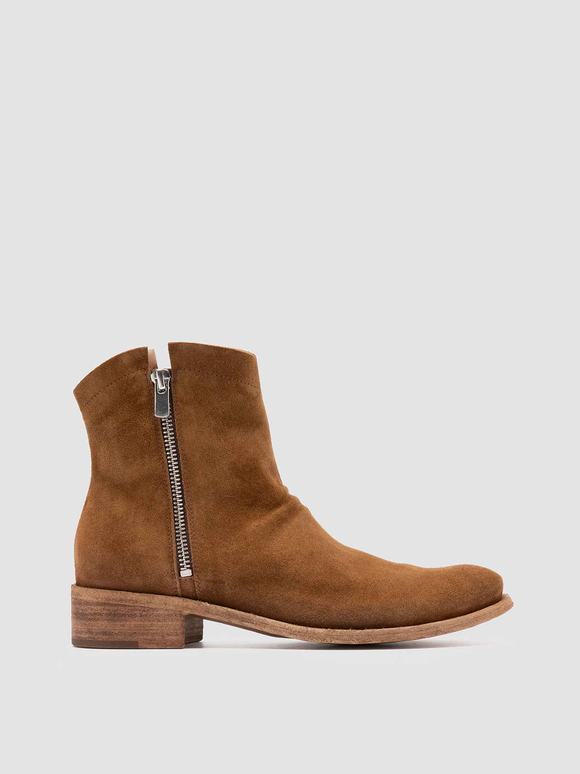 Lison 051 Boots in Old England Birra
