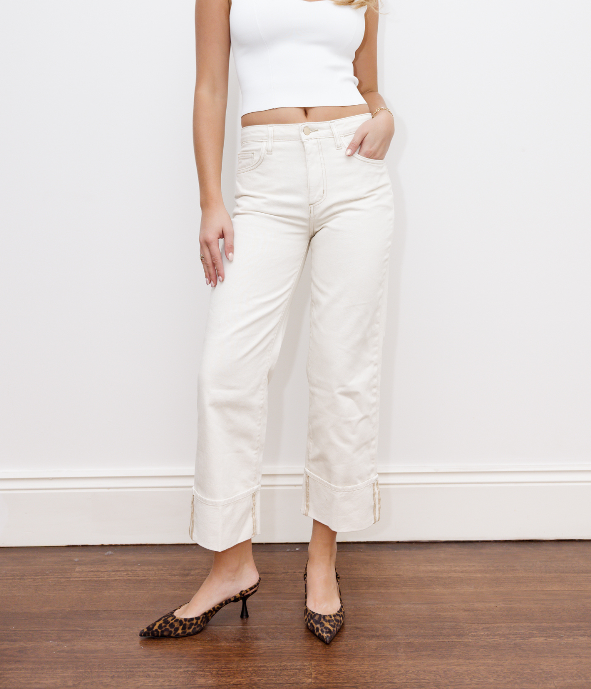 Leighton Cuff Stovepipe Jean in Macadamia