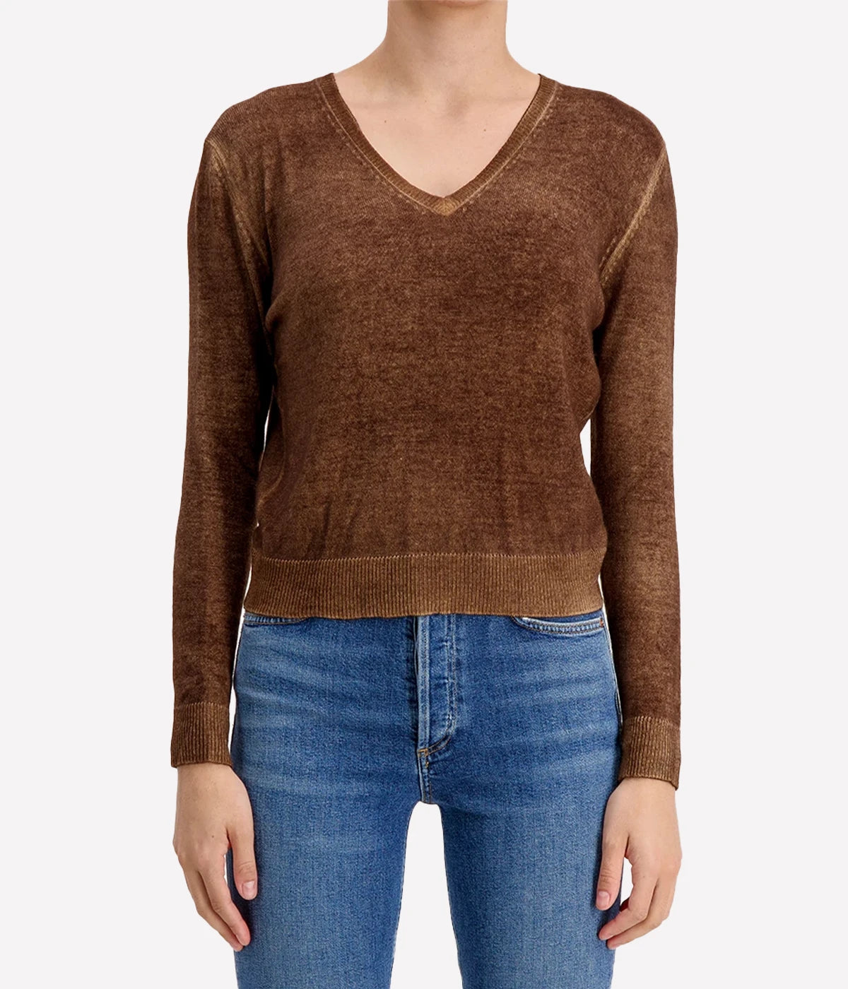 Light Cashmere Fitted V Neck Pullover in Tuareg