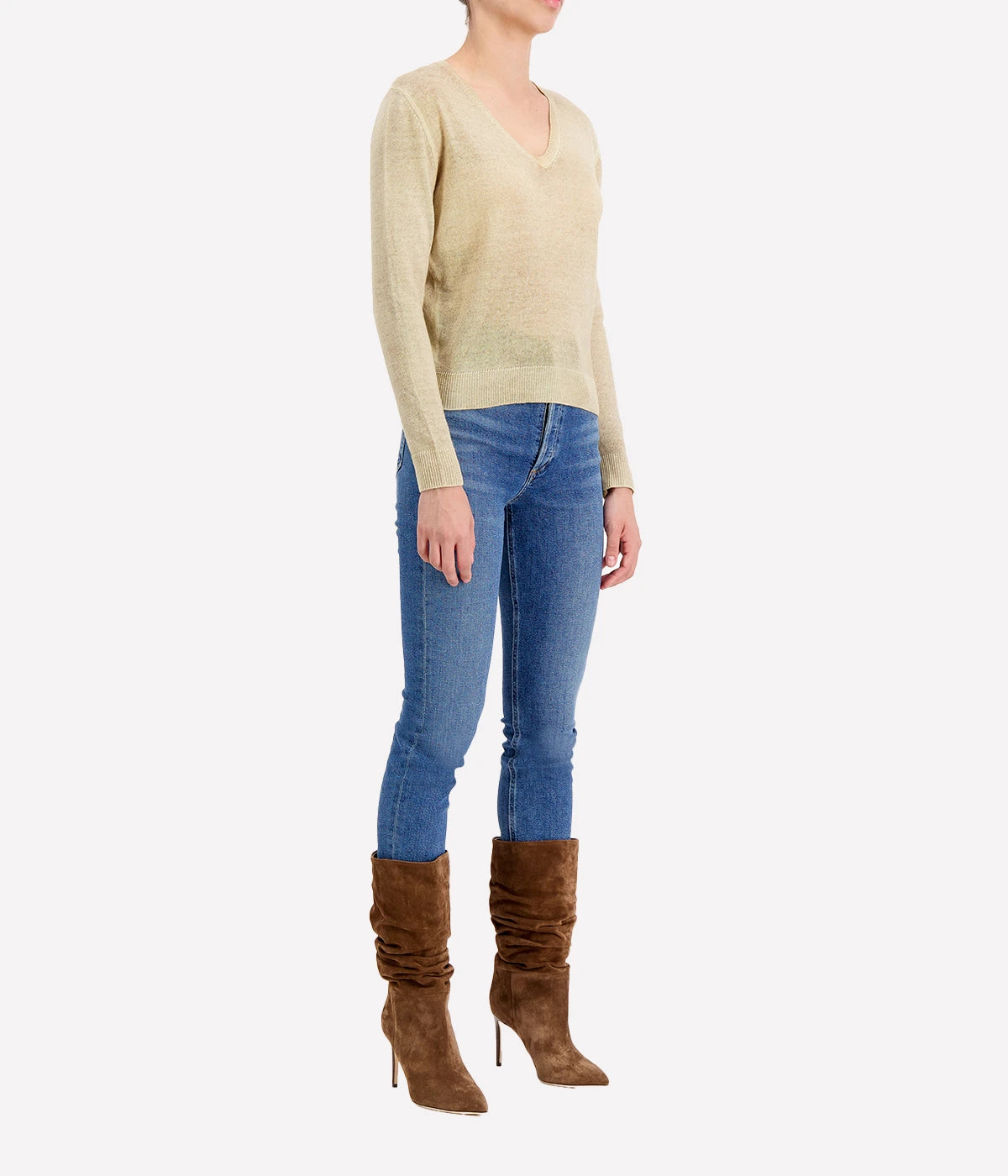 Light Cashmere Fitted V Neck Pullover in Zenzero