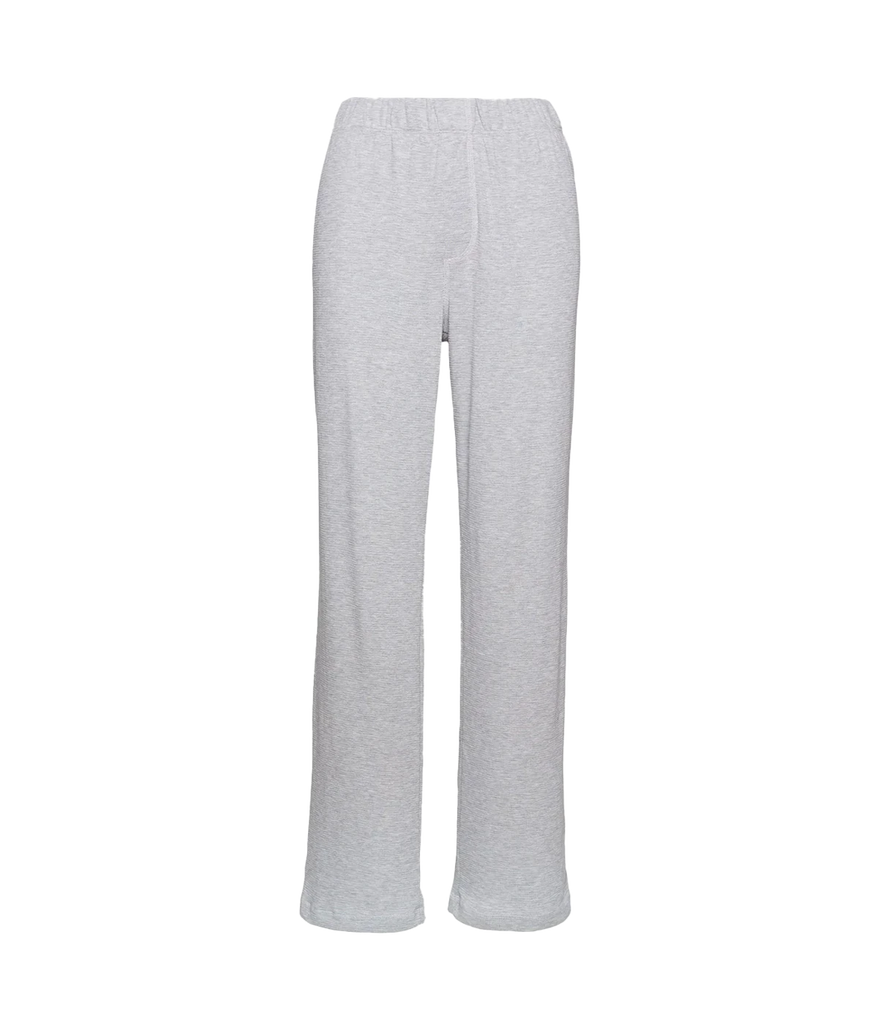 An everyday lounge pant made from 100% cotton, with elasticated waistband and flattering wide leg. Throw on and go, everyday lounge wear, comfortable, made in the USA, chic pyjamas.