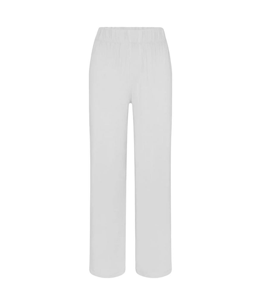 An everyday lounge pant made from 100% cotton, with elasticated waistband and flattering wide leg. Throw on and go, everyday lounge wear, comfortable, made in the USA, chic pyjamas.  