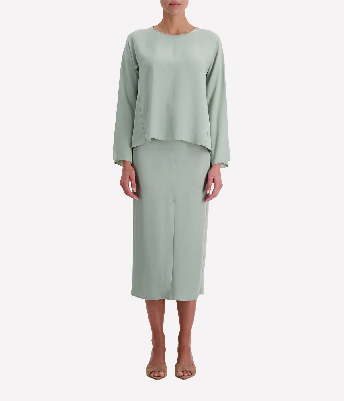 Matte anvers satin top in lichene