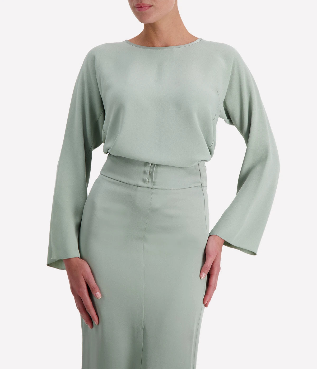 Shiny anvers satin pencil skirt in lichene