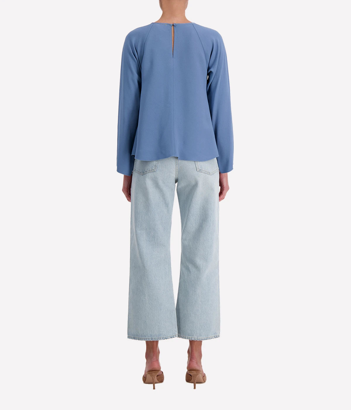 Matte anvers satin top in ceruleo