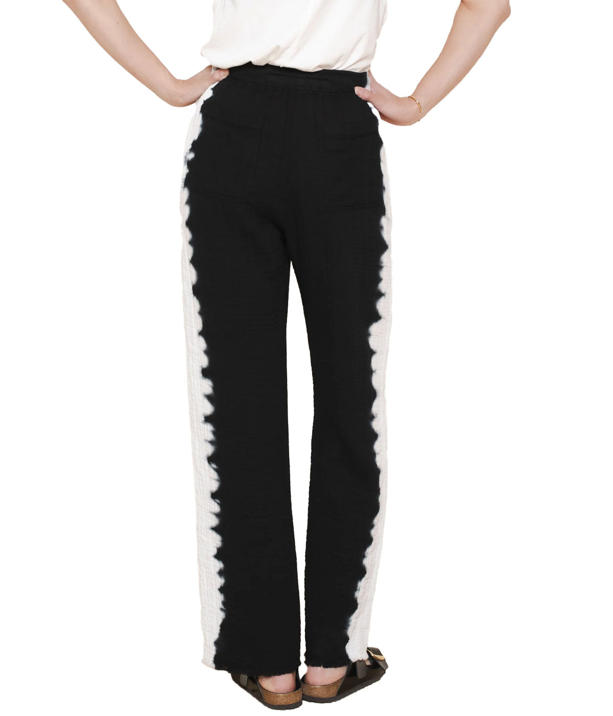 Tracker Pant in Black Vibrations