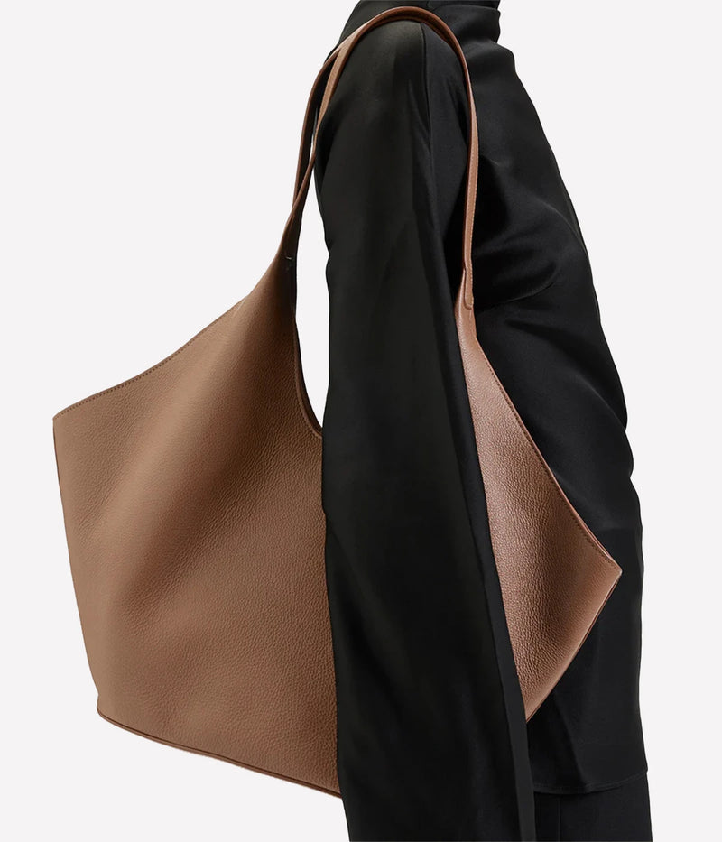 Phantom Tote in Grain Brown Rust