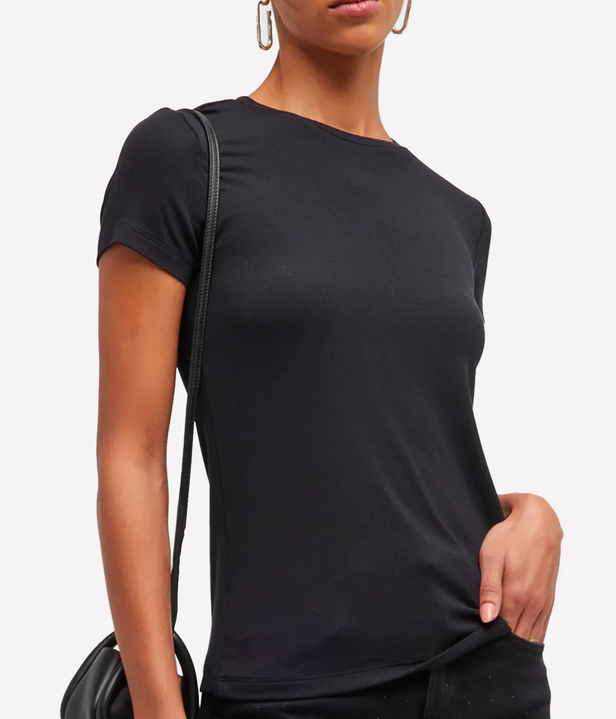 Ressi Ribbed Crew Neck Short Sleeve Tee in Black