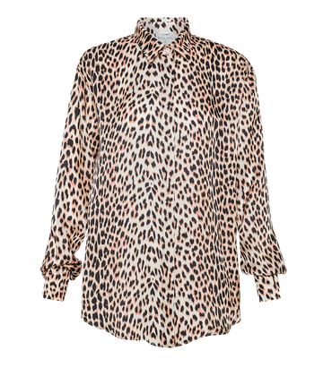 A classic elevated basic shirt, with long cuffed sleeves and leopard print. Throw on and go, bra friendly, 100% viscose, made internationally, bra friendly. 