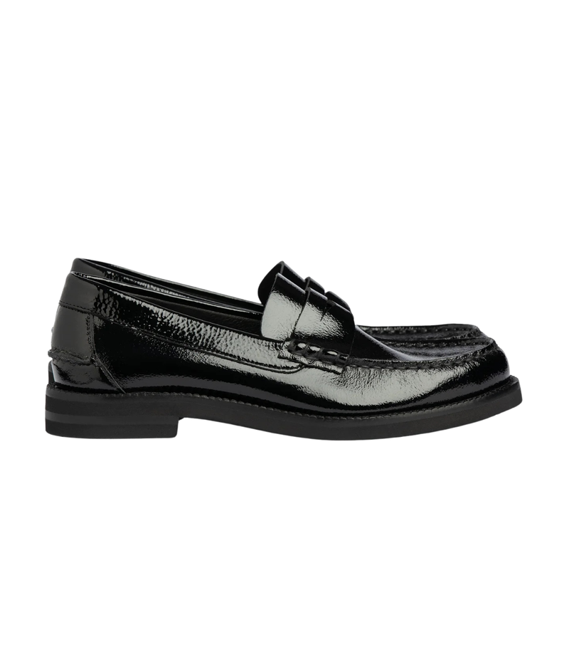 Sabela in Black Nappa