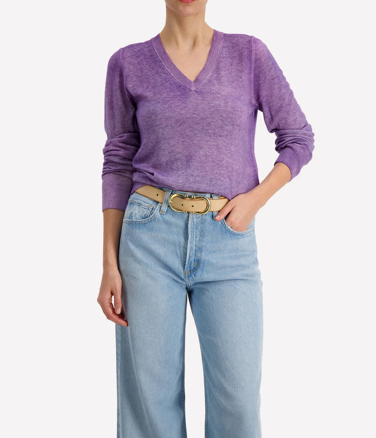 Purple V-Neck wool & cashmere lightweight long sleeve blend pullover by Avant Toi.
