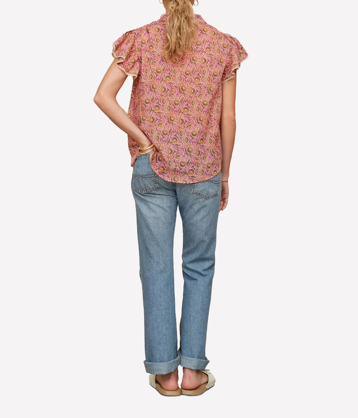 Model wearing the M.A.B.E Ceci Print Short Sleeve Top in Pink – back view