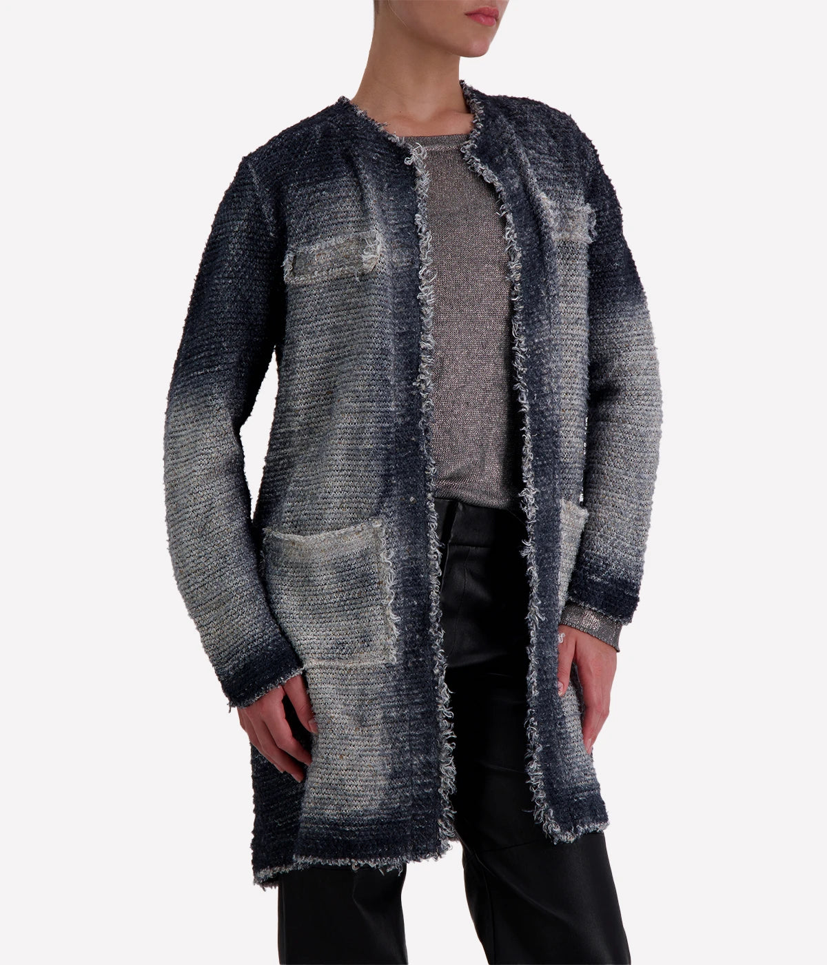 Women’s longline open-front jacket featuring a hand-painted finish, contrast stitching, side pockets, and a soft lining—ideal for transseasonal wear.