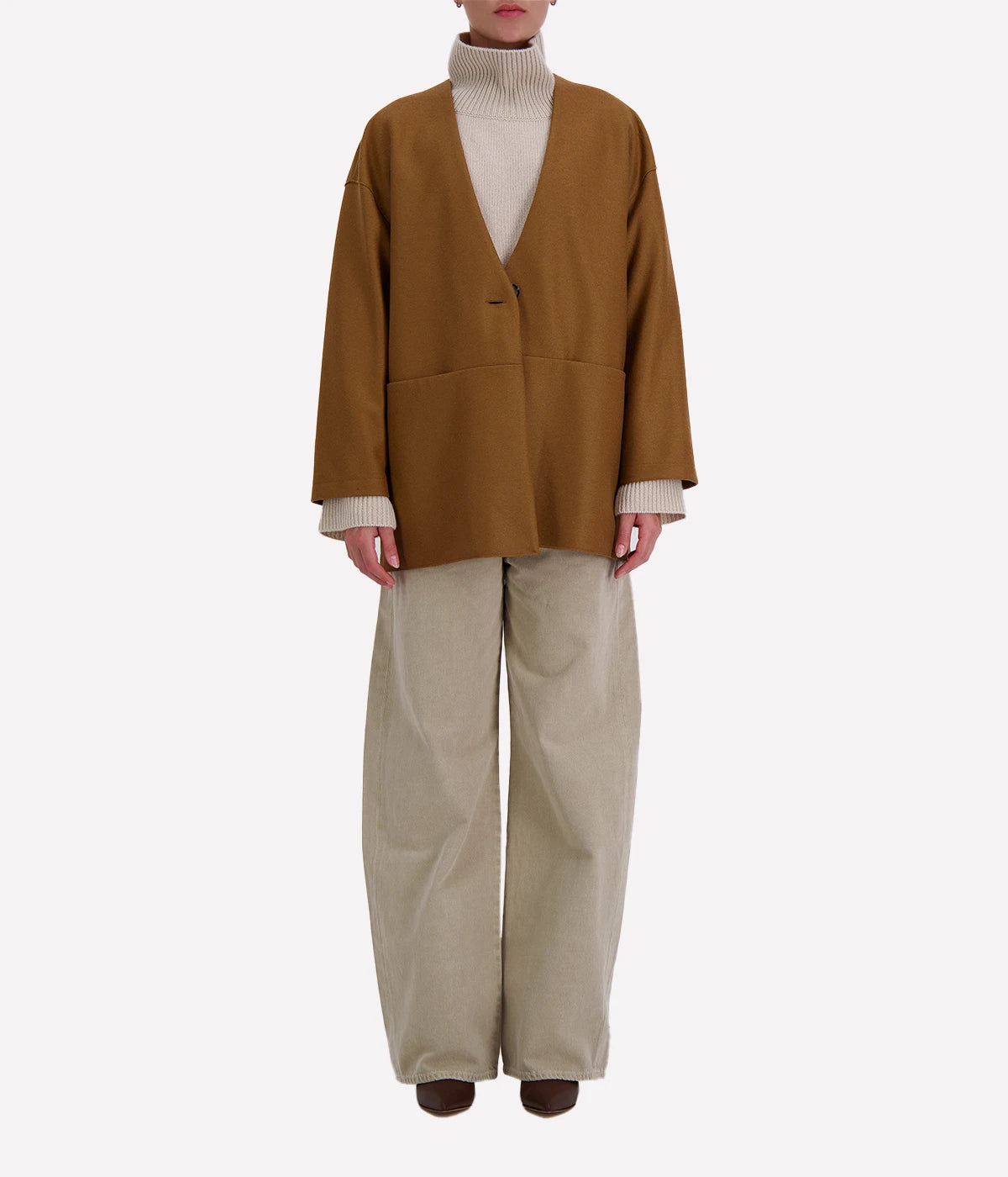 Light Pressed Wool Cardigan in Toffee