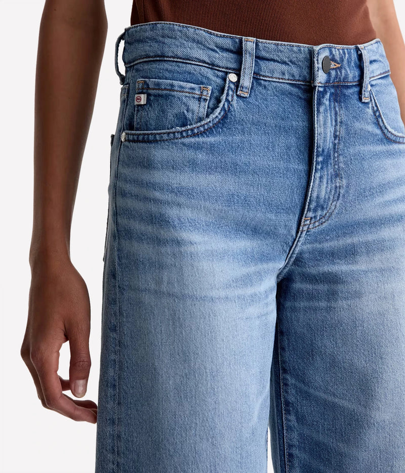 AG Jeans Saige Wide Leg Crop in 17 Years Duet, close-up of front pocket