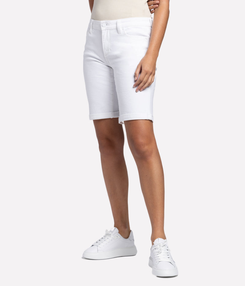 Jax Knee Short in Crisp White