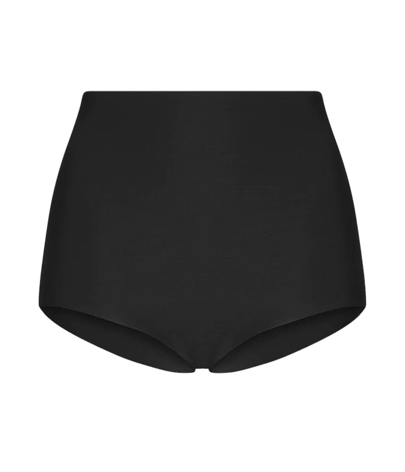 Classic Control Brief in Black
