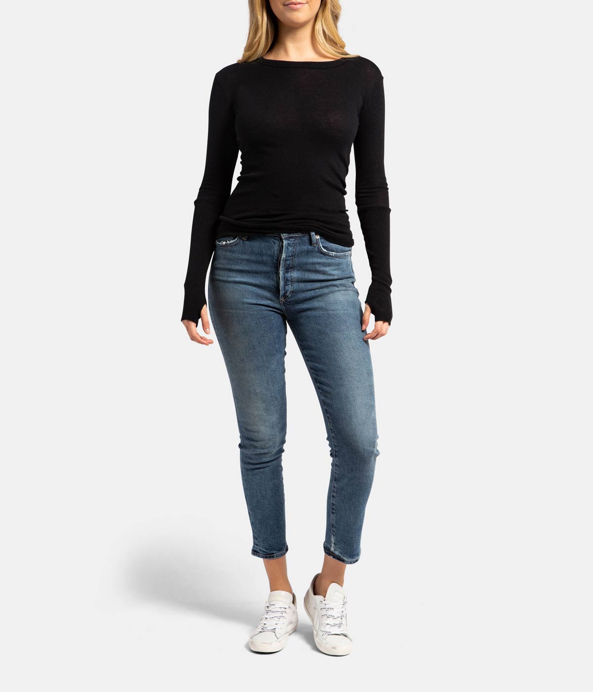 Cashmere Crew Neck Fitted Long Sleeve Top in Black