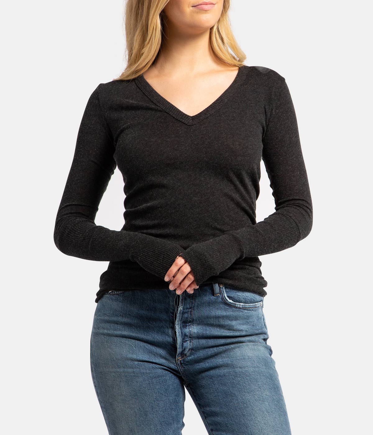 Cashmere V Neck Fitted Long Sleeve Top in Charcoal